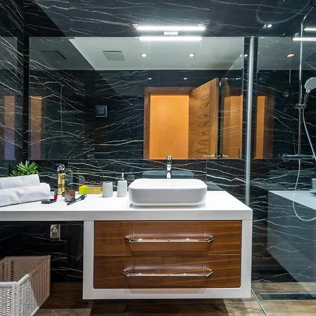 Apartment Deluxe Marangun