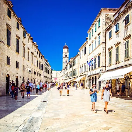 Deluxe Marangun Apartment